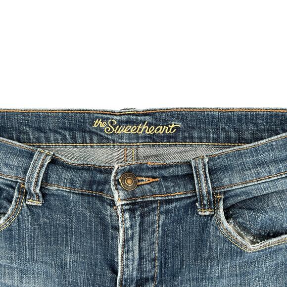 Old Navy The Sweetheart Long Cut-Off Denim Jean Shorts Jorts Raw Hem 4 - Picture 3 of 4